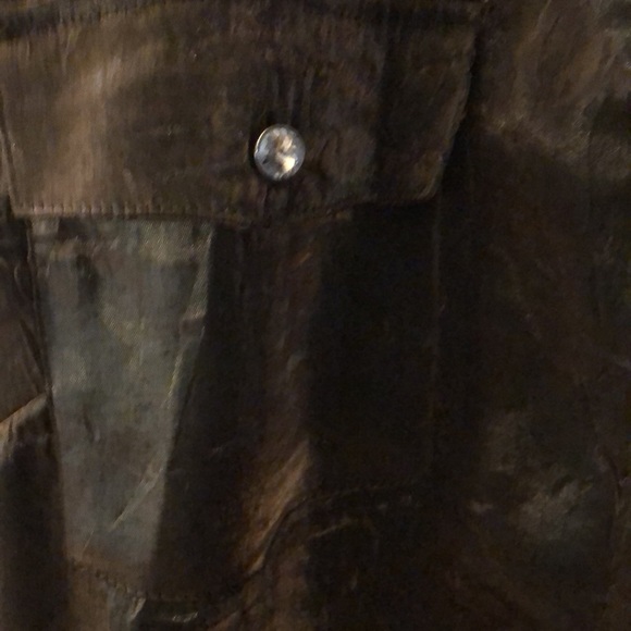 Elementz Woman Sparkly Shimmering Shirt. Even rhinestone buttons sparkle - Picture 5 of 8